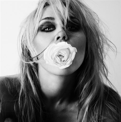 Vinyle Bass Persuades - Miley | Édition Limitée Exclusivité Fnac Lipstick Version Rouge